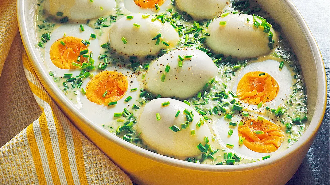 Eier in Schnittlauchsoße Rezept - Foto: LECKER @ Bauer Media Group Eier in Schnittlauchsoße Rezept - Foto: LECKER @ Bauer Media Group
