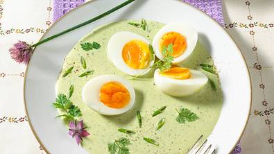 Eier mit Frankfurter Grüne Soße Rezept - Foto: LECKER @ Bauer Media Group