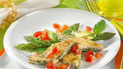 Eier-Omelett mit Spargel Rezept - Foto: LECKER @ Bauer Media Group