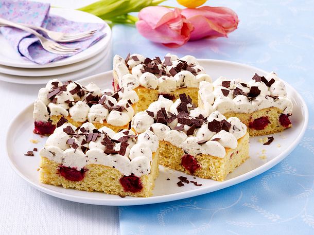 Eierlikör-Kirsch-Blechkuchen Rezept Eierlikör-Kirsch-Blechkuchen Rezept