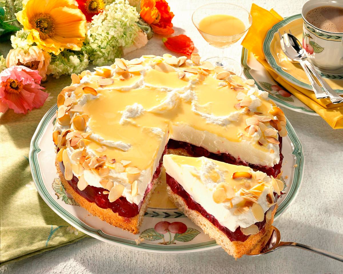 Eierlikör-Kirsch-Torte Rezept