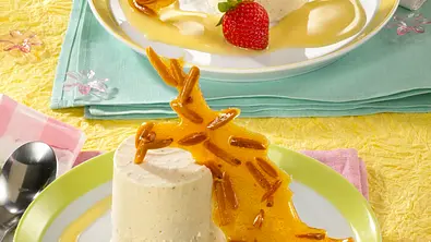 Eierlikör-Parfait mit Mandelkrokant Rezept - Foto: LECKER @ Bauer Media Group