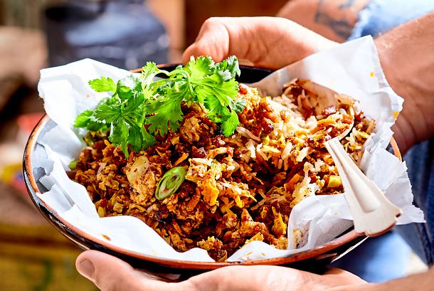 Eine-für-alle-Bratreispfanne mit Hähnchen Rezept Eine-für-alle-Bratreispfanne mit Hähnchen Rezept