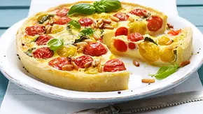 Einfache Tomaten-Quiche Rezept - Foto: LECKER @ Bauer Media Group Einfache Tomaten-Quiche Rezept - Foto: LECKER @ Bauer Media Group