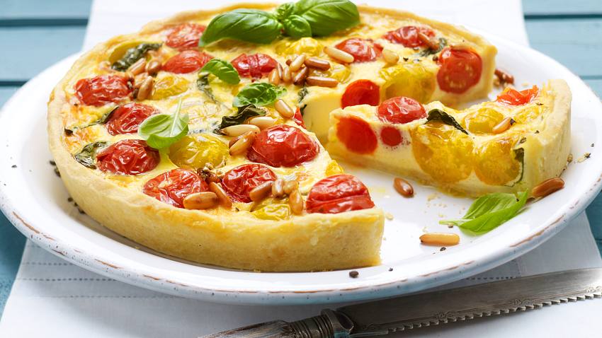 Einfache Tomaten-Quiche Rezept - Foto: House of Food / Bauer Food Experts KG