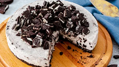 Einfacher Oreo-Cheesecake Rezept - Foto: ShowHeroes für LECKER @ Bauer Media Group
