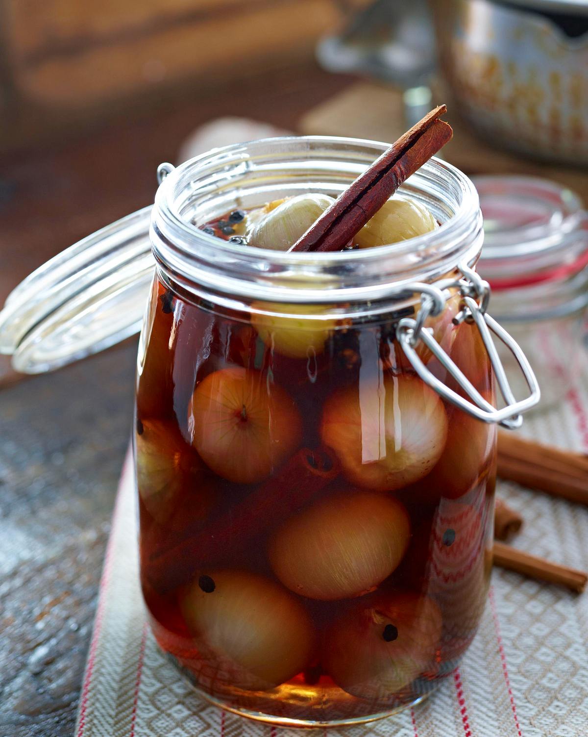 Eingelegte Zimt-Schalotten Rezept