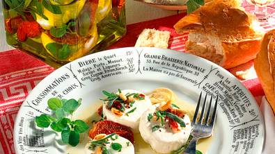Eingelegter Ziegenkäse Rezept - Foto: LECKER @ Bauer Media Group