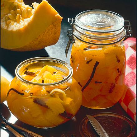 Eingemachter Kürbis süß-sauer Rezept Eingemachter Kürbis süß-sauer Rezept