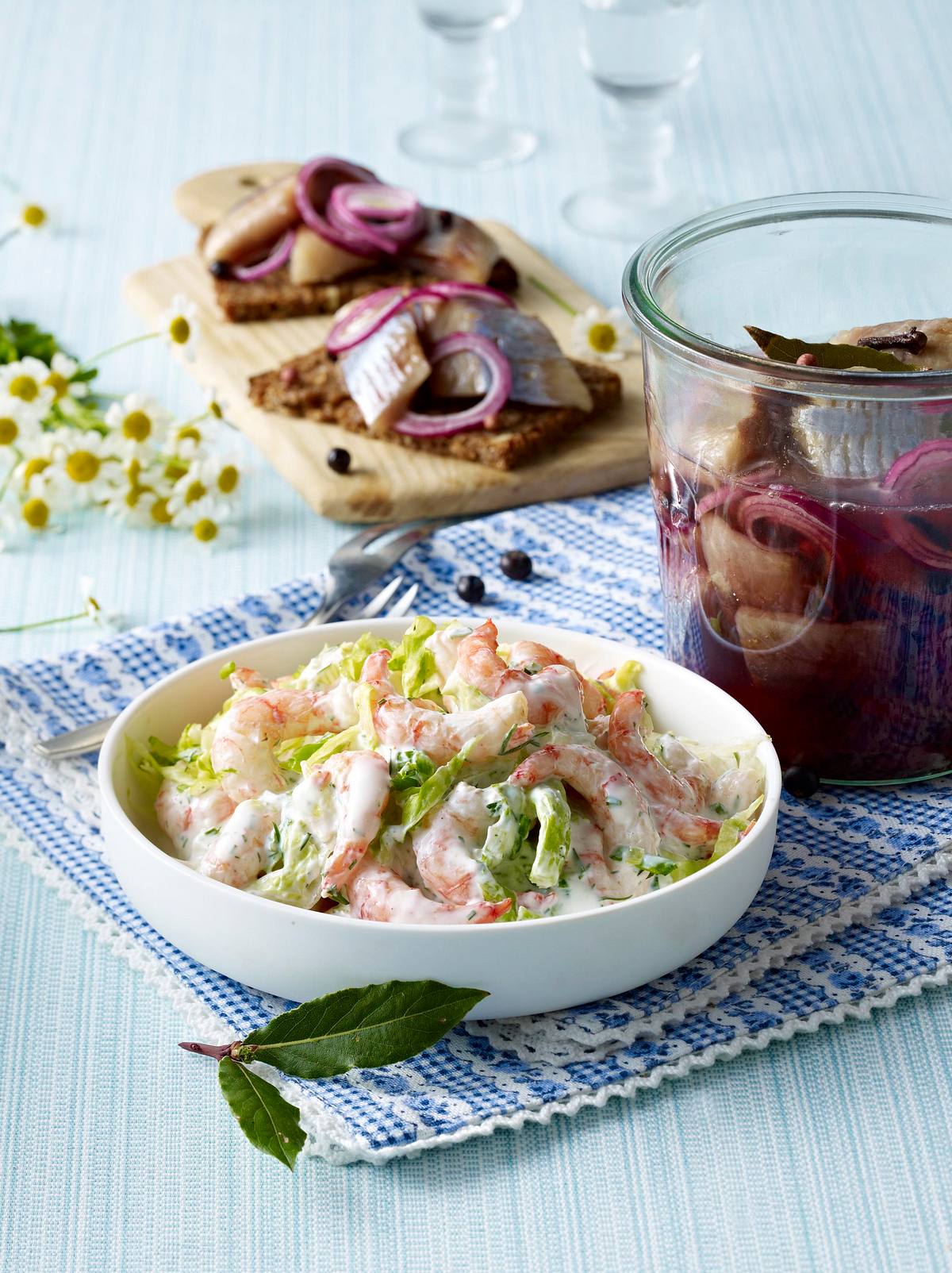 Eismeergarnelen in saure Sahnesoße Rezept