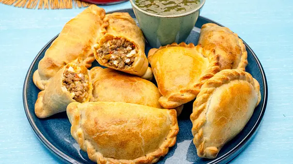 Empanadas argentinas Rezept - Foto: ShowHeroes für LECKER @ Bauer Media Group Empanadas argentinas Rezept - Foto: ShowHeroes für LECKER @ Bauer Media Group