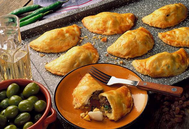Empanadas de Horno (Gebackene Fleischtäschchen) Rezept Empanadas de Horno (Gebackene Fleischtäschchen) Rezept