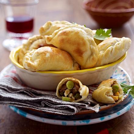 Empanadas Saltenas (Empanadas aus Salta) Rezept Empanadas Saltenas (Empanadas aus Salta) Rezept