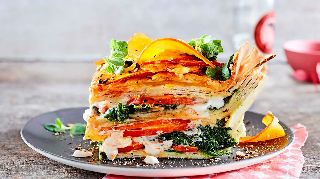 Enchilada trifft Lasagne Rezept - Foto: LECKER @ Bauer Media Group