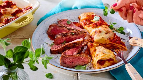 Enchiladas alla caprese zu gegriltem Pfeffersteak Rezept - Foto: House of Food / Bauer Food Experts KG