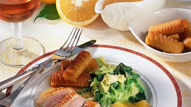 Entenbrust à lOrange mit Butterwirsing und Kroketten Rezept - Foto: LECKER @ Bauer Media Group