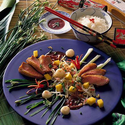 Entenbrust auf Sprossengemüse Rezept Entenbrust auf Sprossengemüse Rezept