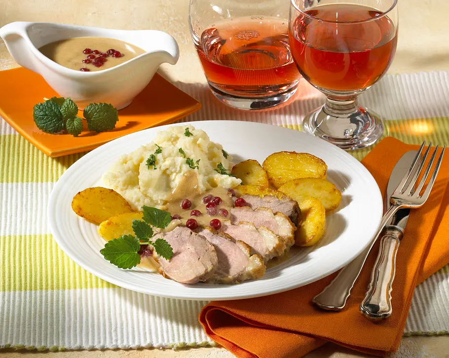 Entenbrust mit Preiselbeersoße Rezept Entenbrust mit Preiselbeersoße Rezept