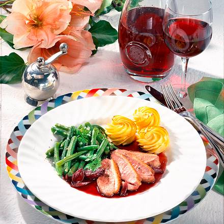 Entenbrust mit Rotweinbutter und Herzoginkartoffeln Rezept