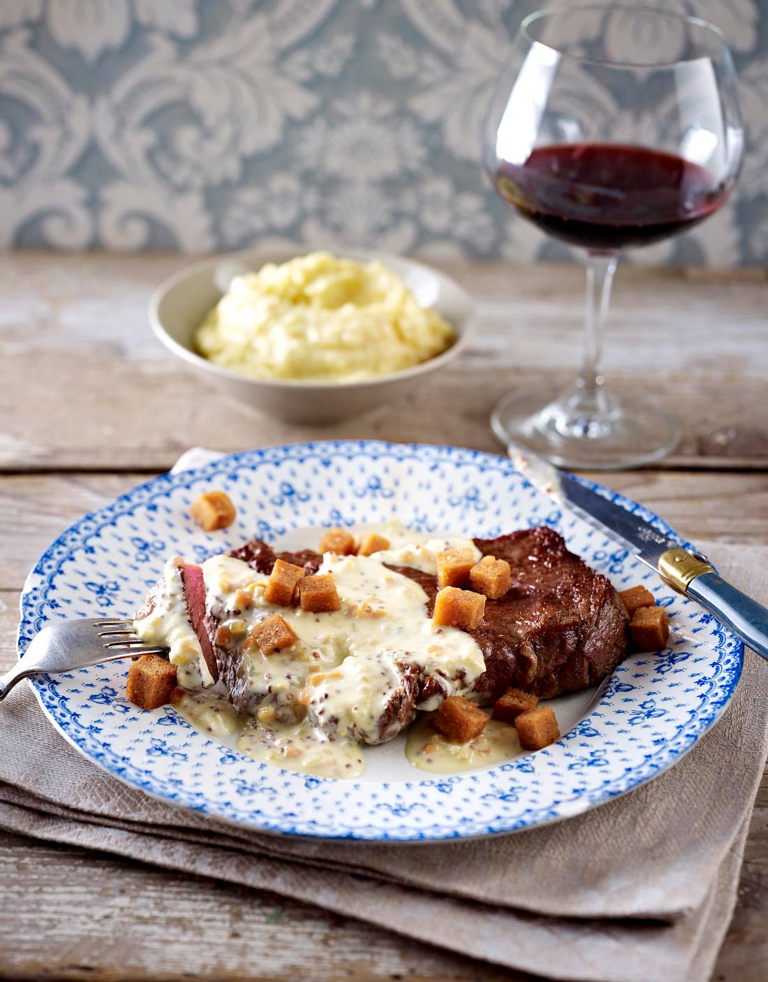 Entrecote in Senf-Sahnesoße zu Kartoffelpüree Rezept | LECKER