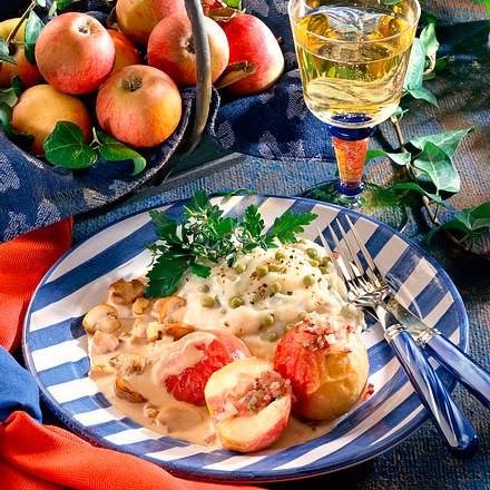 Erbsen-Kartoffelpüree mit Bratäpfeln und Champignons Rezept Erbsen-Kartoffelpüree mit Bratäpfeln und Champignons Rezept