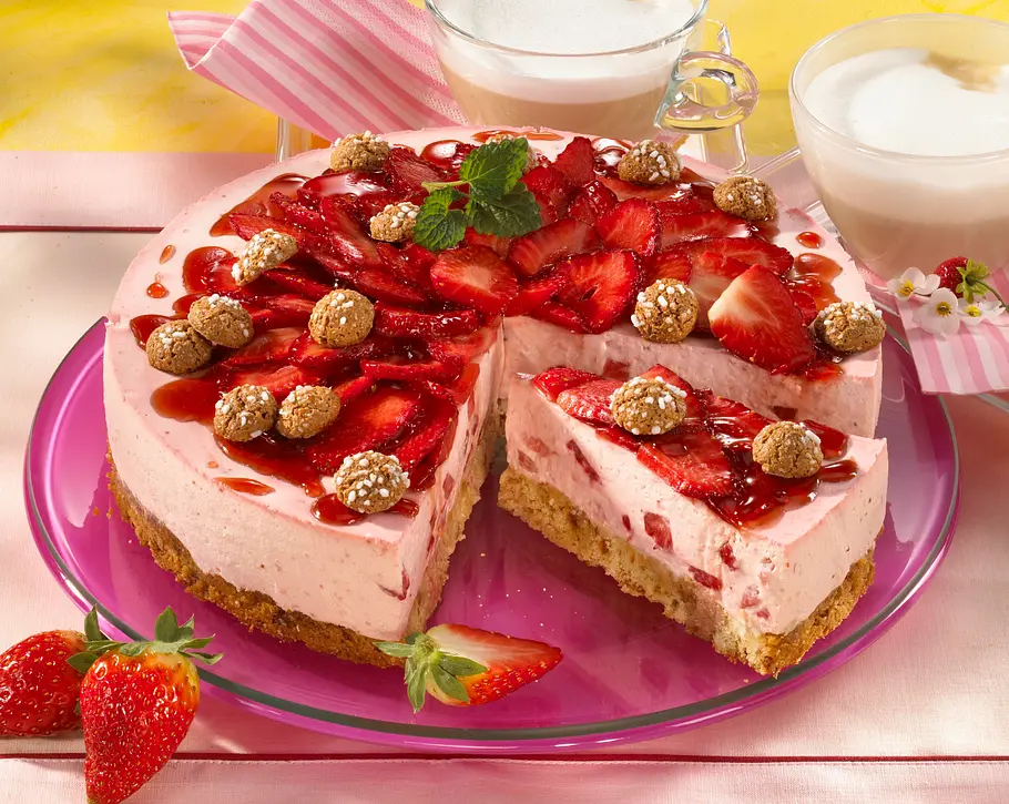 Erdbeer-Amarettini-Torte Rezept Erdbeer-Amarettini-Torte Rezept