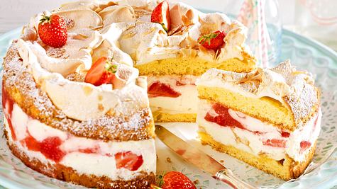 Erdbeer-Baiser-Torte - Foto: House of Food / Bauer Food Experts KG