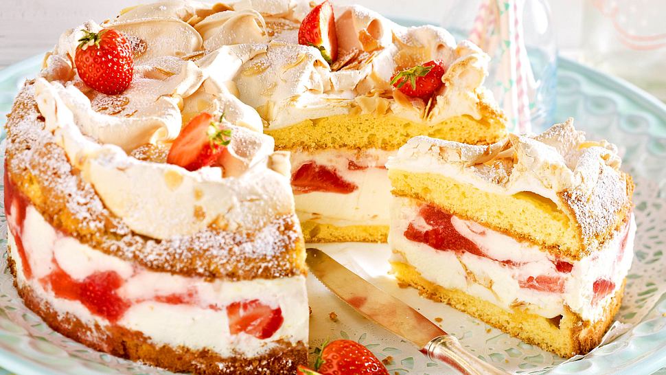Erdbeer-Baiser-Torte - Foto: House of Food / Bauer Food Experts KG