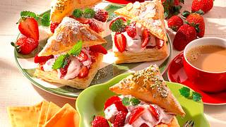 Erdbeer-Blätterteig-Teilchen Rezept - Foto: House of Food / Bauer Food Experts KG
