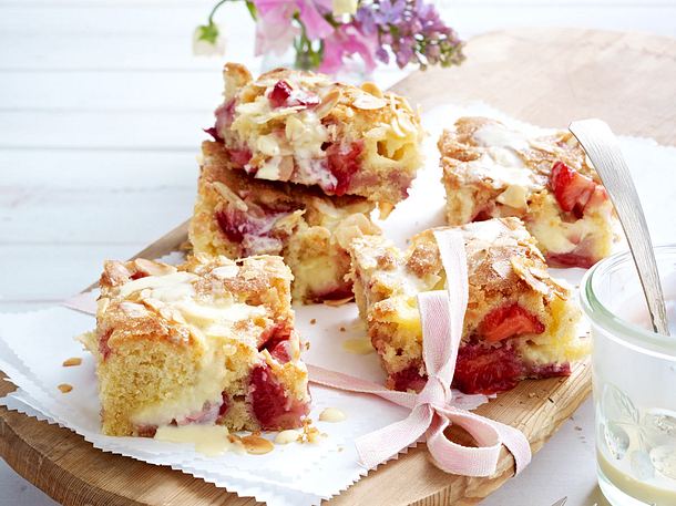 Erdbeer-Butterkuchen mit Puddingflecken Rezept