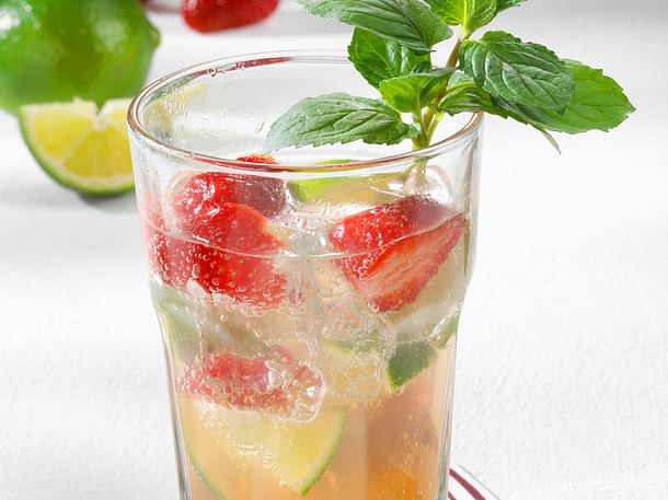 Erdbeer Caipi Bowle Rezept Lecker