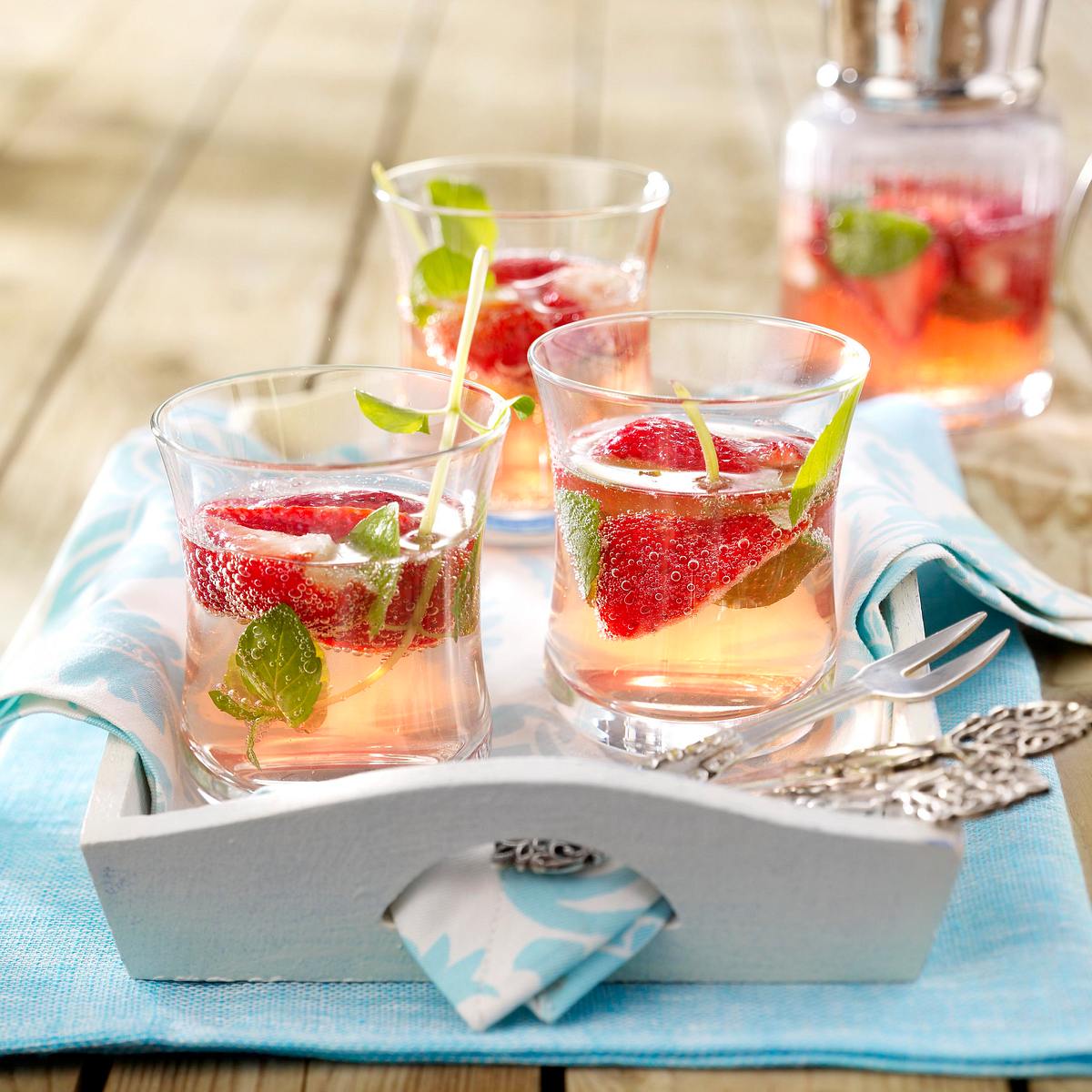 Erdbeer-Campari-Bowle Rezept