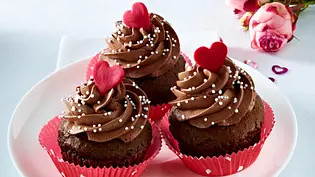 Erdbeer-Cupcakes Rezept - Foto: LECKER @ Bauer Media Group Erdbeer-Cupcakes Rezept - Foto: LECKER @ Bauer Media Group