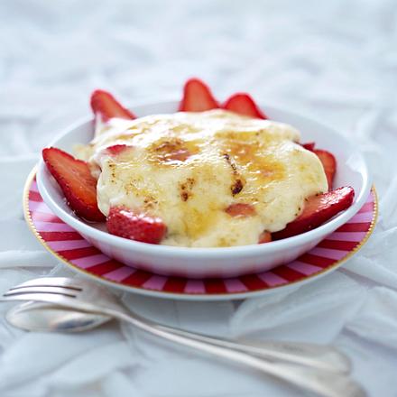 Erdbeer-Dessert brûlée Rezept Erdbeer-Dessert brûlée Rezept