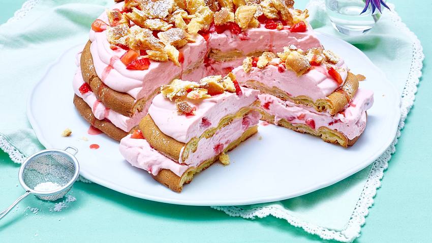 Erdbeer-Flocken-Torte Rezept - Foto: House of Food / Bauer Food Experts KG