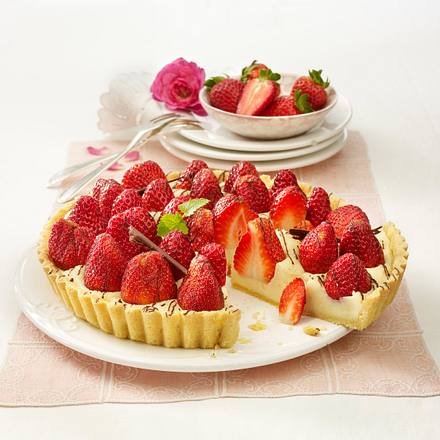 Erdbeer-Grieß-Tarte Rezept Erdbeer-Grieß-Tarte Rezept