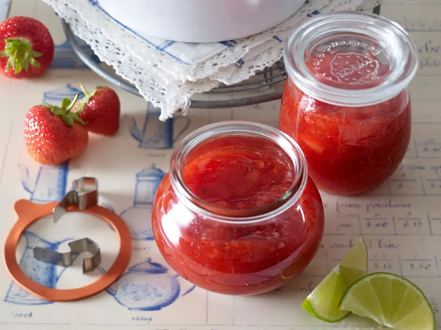 Erdbeer-Limetten-Konfitüre Rezept Erdbeer-Limetten-Konfitüre Rezept