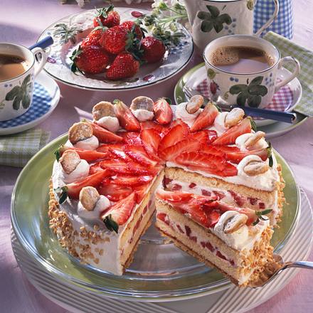 Erdbeer-Mandeltorte Rezept Erdbeer-Mandeltorte Rezept