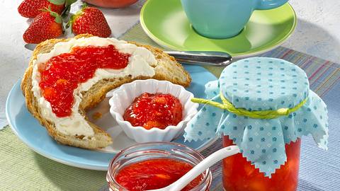 Erdbeer-Mango-Marmelade mit Ingwer Rezept - Foto: House of Food / Bauer Food Experts KG