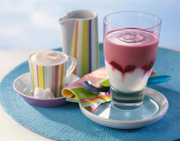 Erdbeer-Mascarpone-Becher Rezept Erdbeer-Mascarpone-Becher Rezept