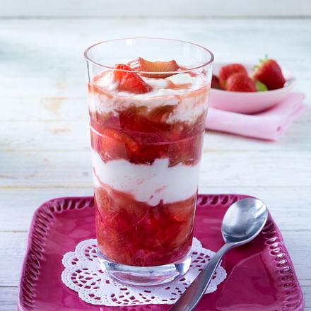 Erdbeer-Mascarpone-Becher Rezept Erdbeer-Mascarpone-Becher Rezept