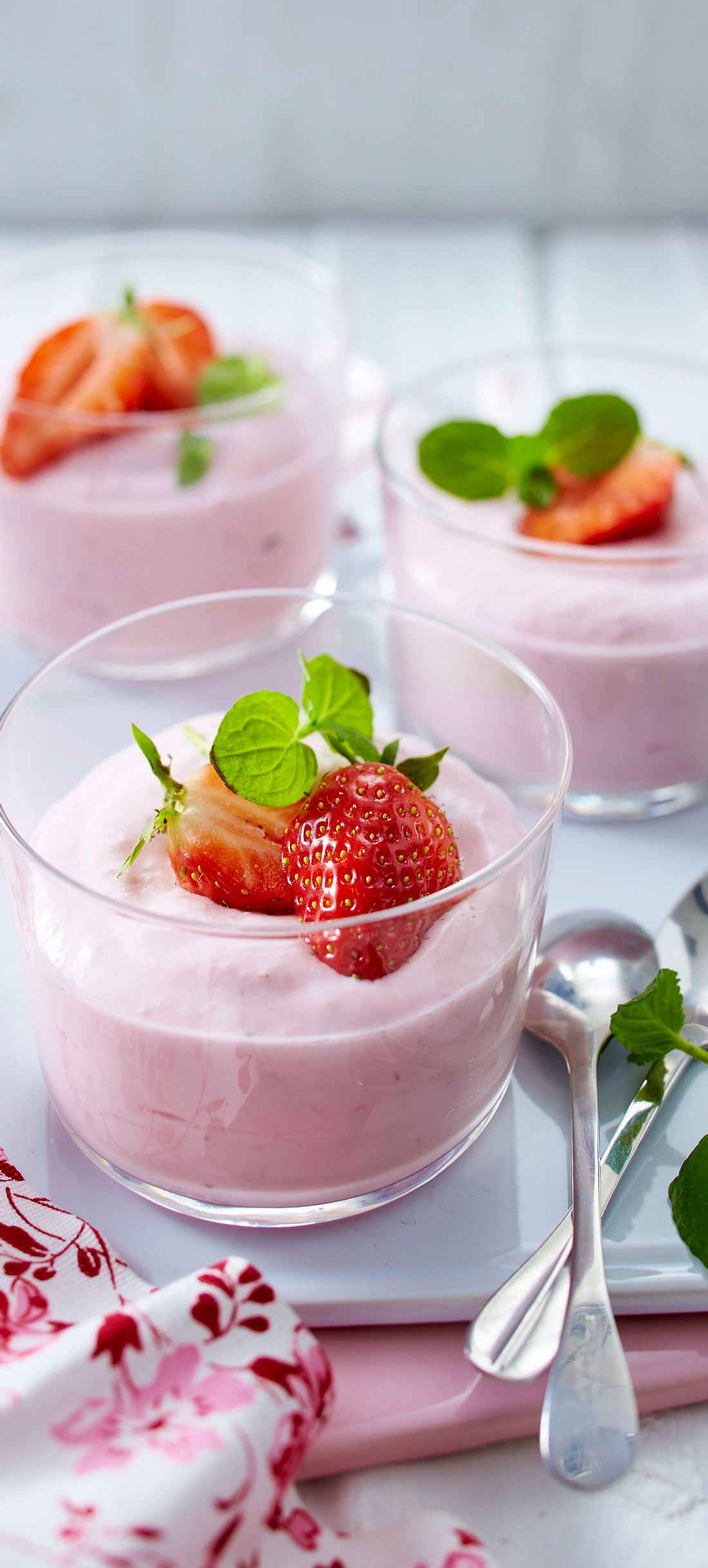 Erdbeer-Mascarpone-Mousse Rezept | LECKER