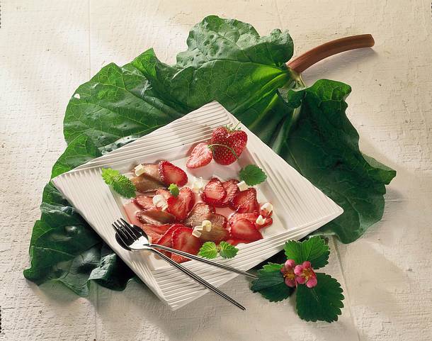 Erdbeer-Rhabarber-Carpaccio Rezept