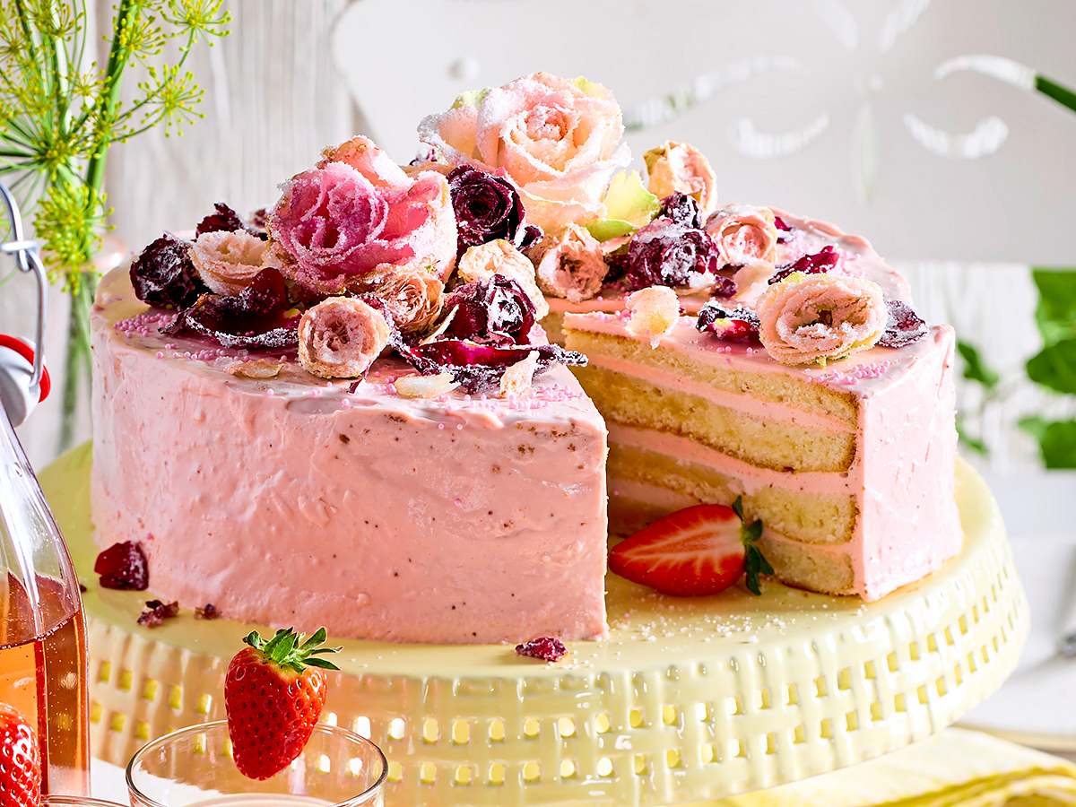 Erdbeer-Rosen-Torte Rezept