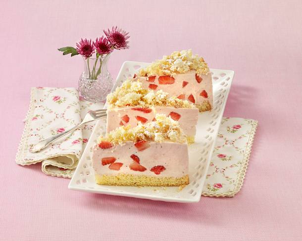 Erdbeer-Sahne-Käsekuchen Rezept Erdbeer-Sahne-Käsekuchen Rezept