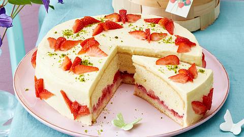 Erdbeer-Schmetterlings-Torte Rezept - Foto: House of Food / Bauer Food Experts KG
