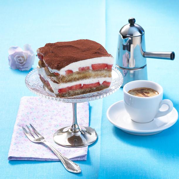 Erdbeer-Tiramisu mit Orangenlikör Rezept Erdbeer-Tiramisu mit Orangenlikör Rezept