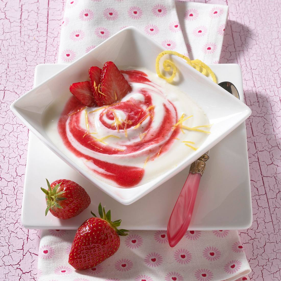 Erdbeer-Zitronen-Creme (Diät) Rezept | LECKER