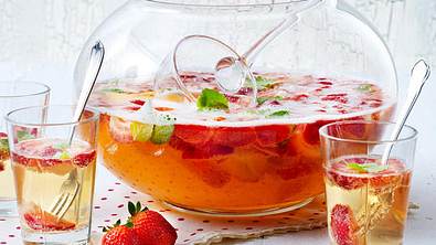 Erdbeerbowle - das beste Rezept Rezept - Foto: LECKER @ Bauer Media Group