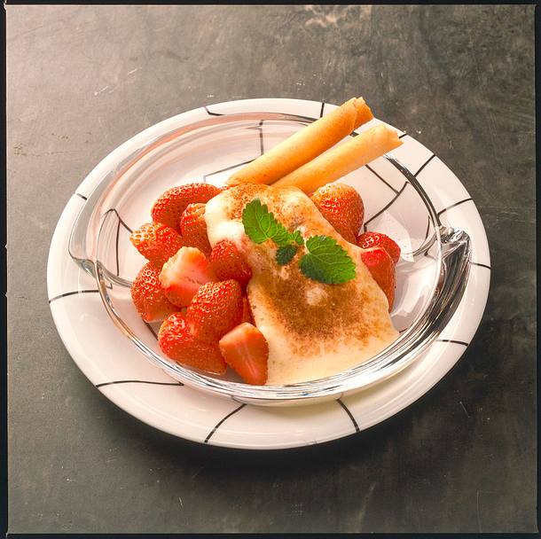 Erdbeeren mit Amarettozabaione Rezept